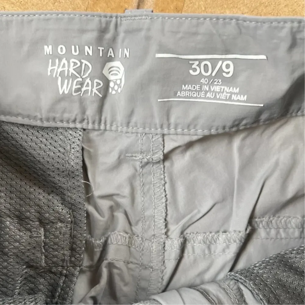 Mountain Hardwear Cargo Shorts Running Thin Nylon Packable Men’s Size 30/9
